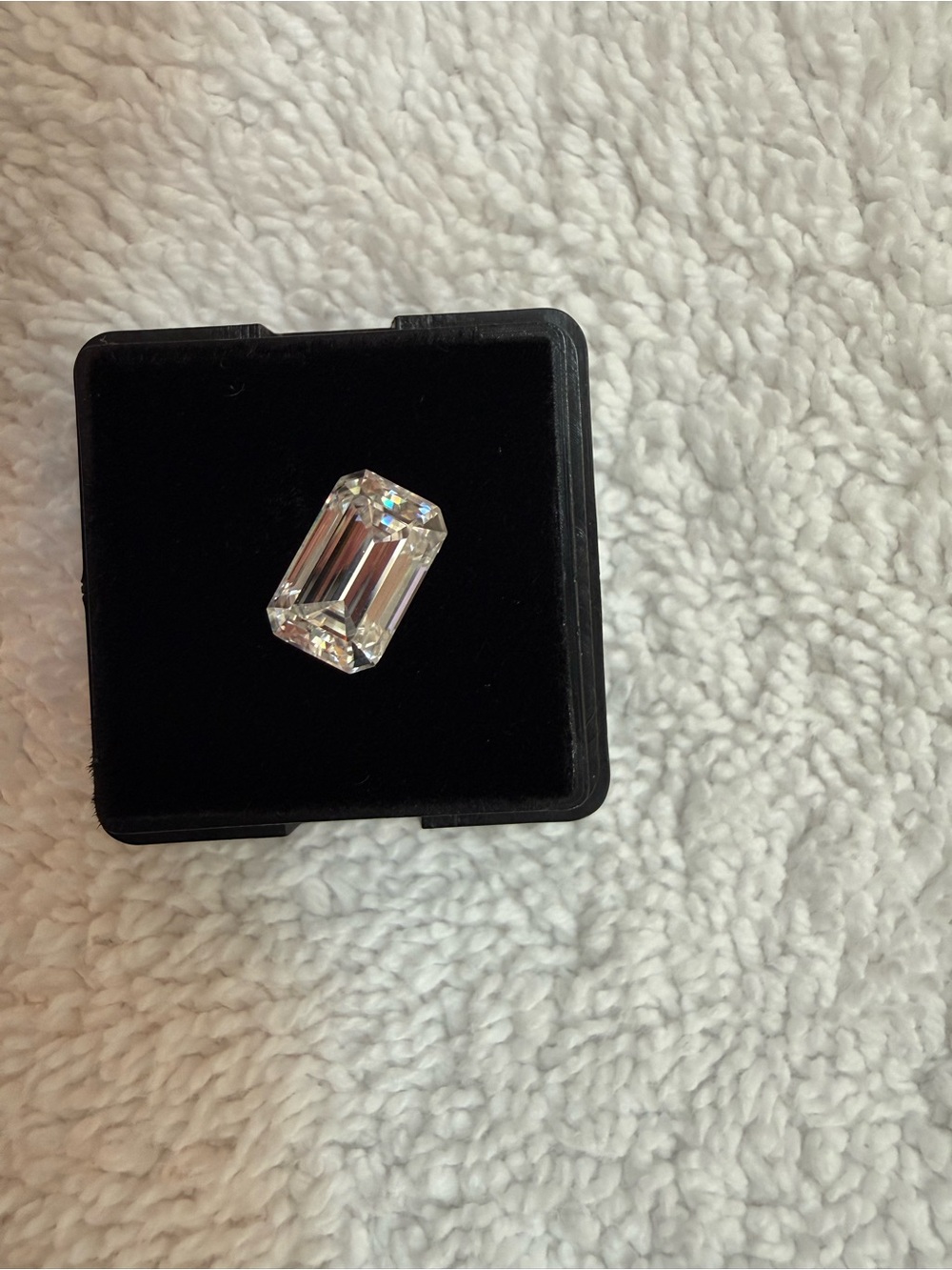 Emerald Cut Clear Moissanite Loose Stone 2.5ct